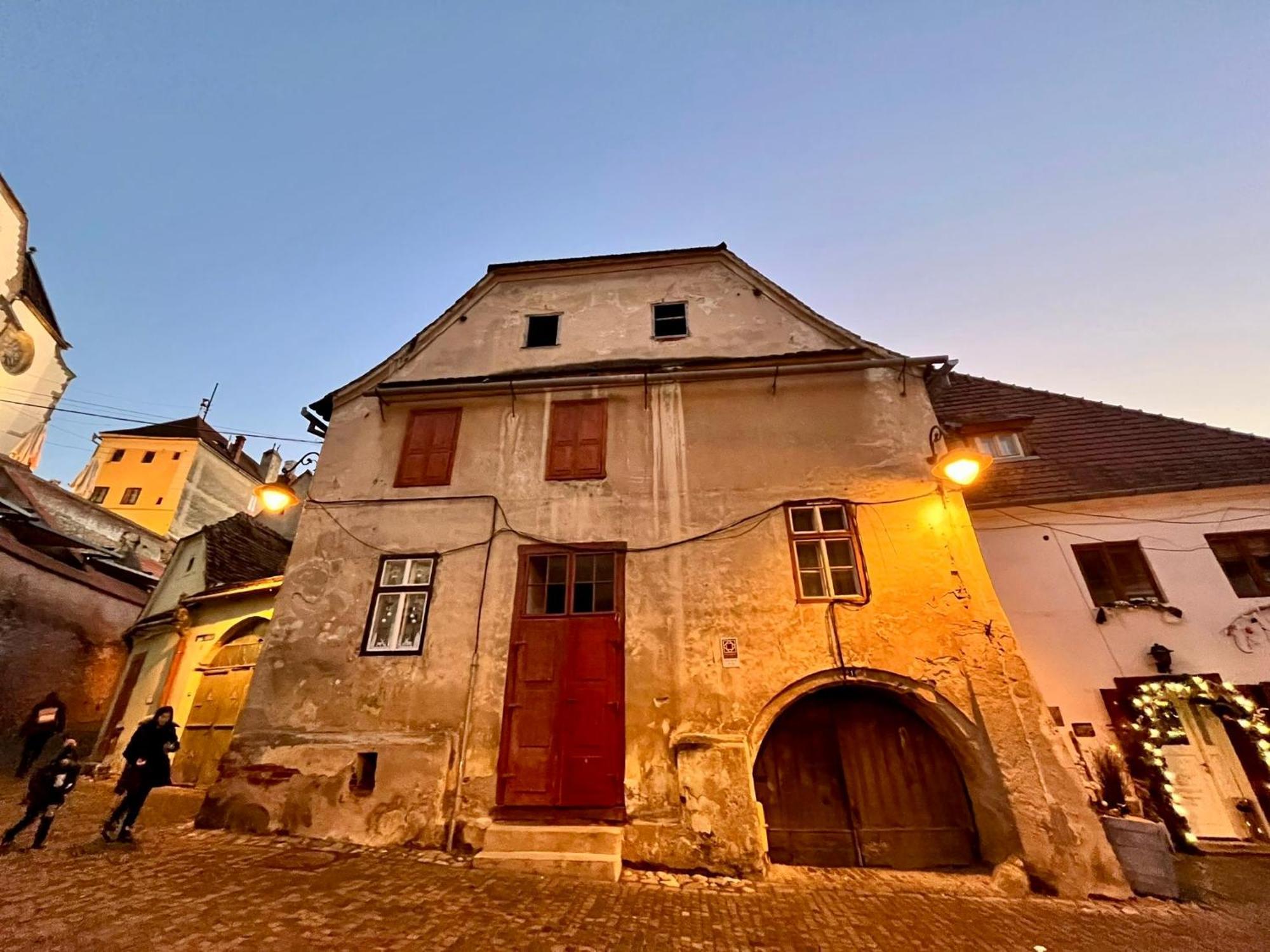 Ultracentral Medieval Apartment Sibiu Esterno foto